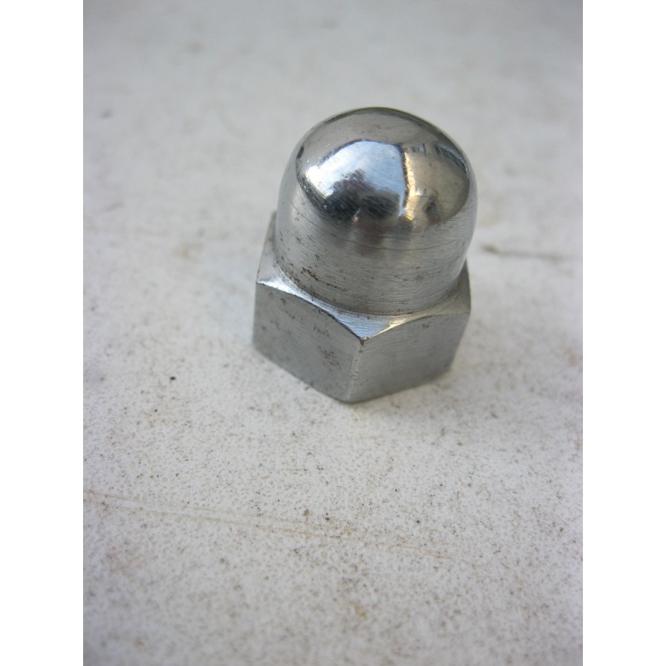 Ecrous borgne M12 x 100
