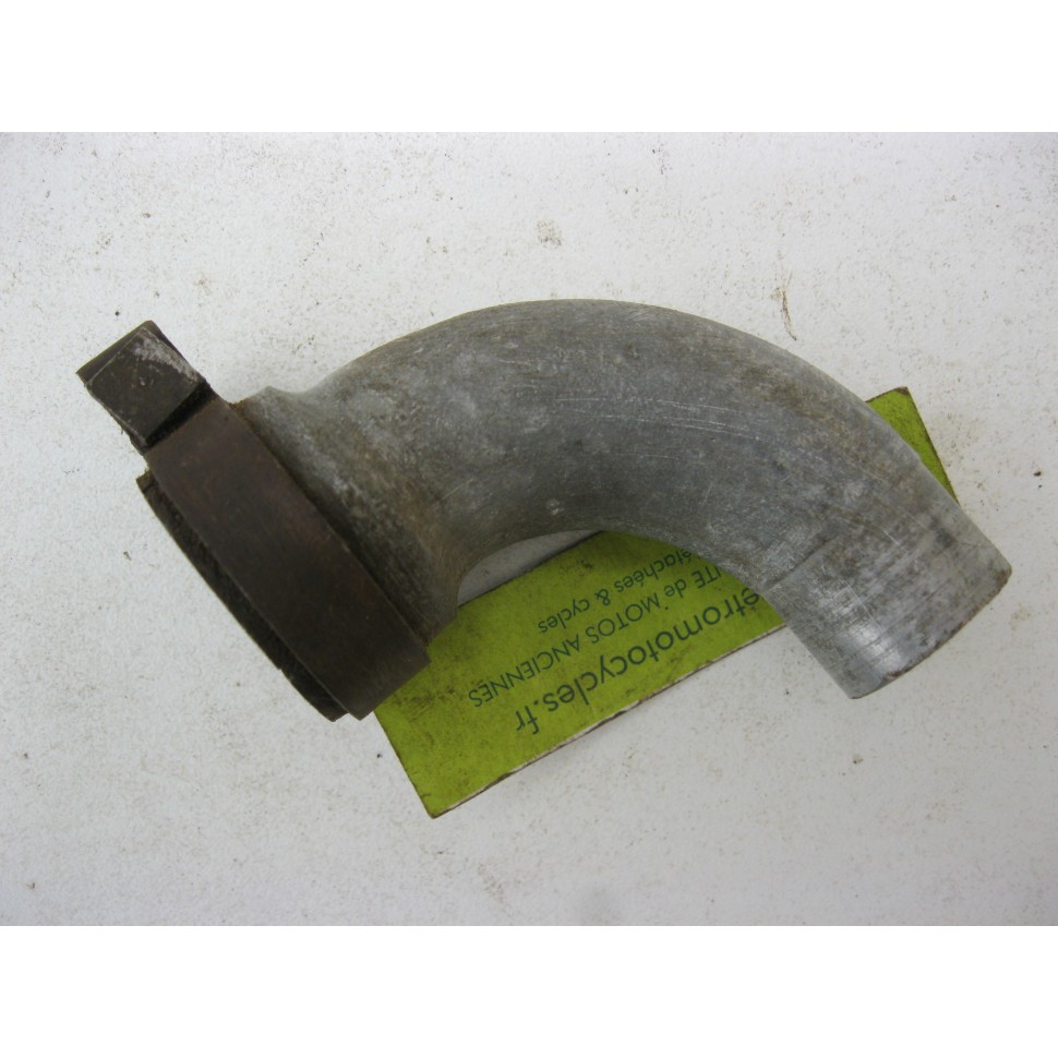 pipe d'admission AMC 100