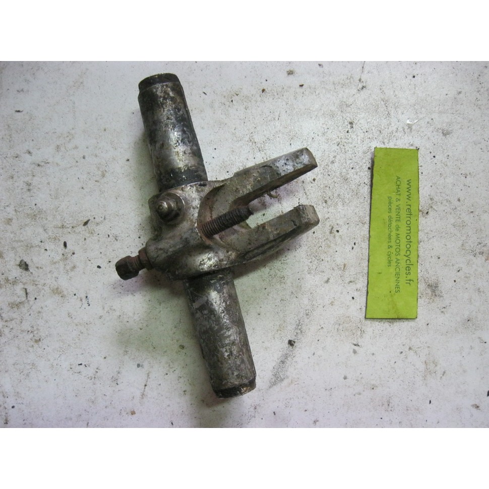support de roue MOTOBECANE 125 D45