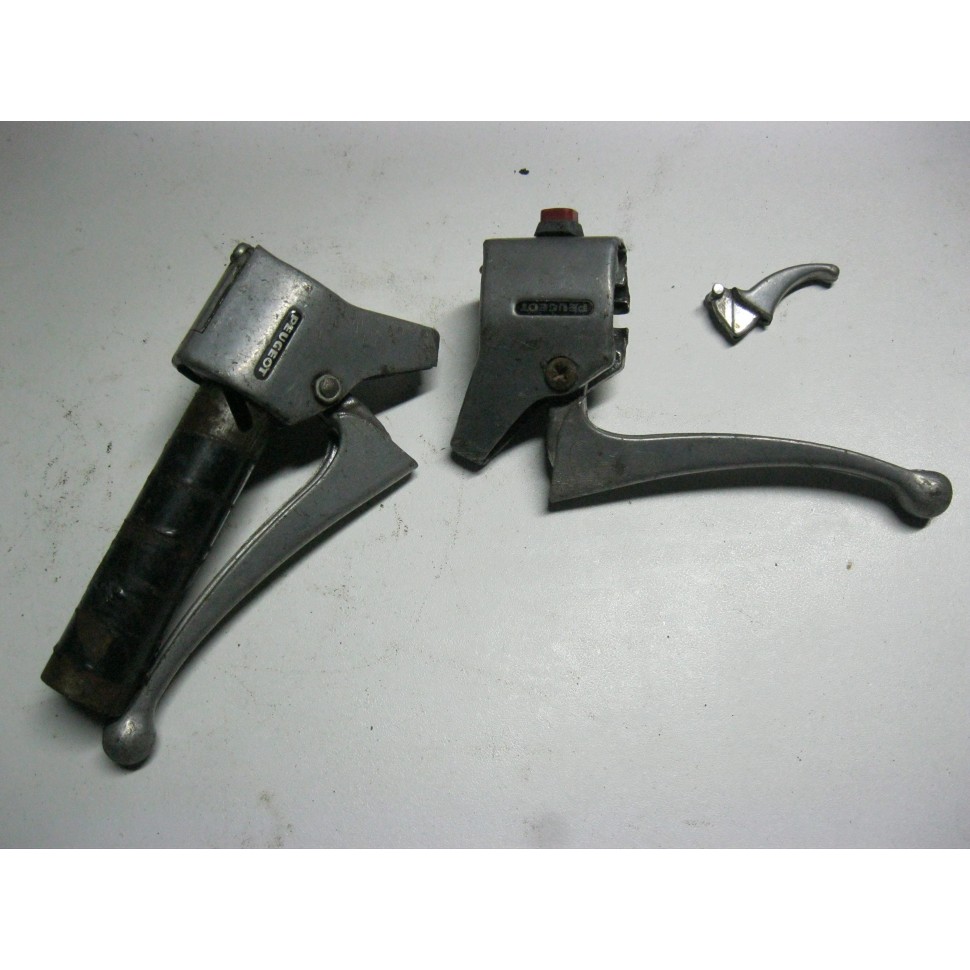 paire de poignées de frein PEUGEOT 103 / 104