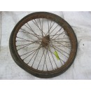 roue arrière à talon Ø 54,5 cm.