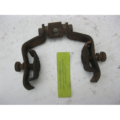 support de phare PEUGEOT P110