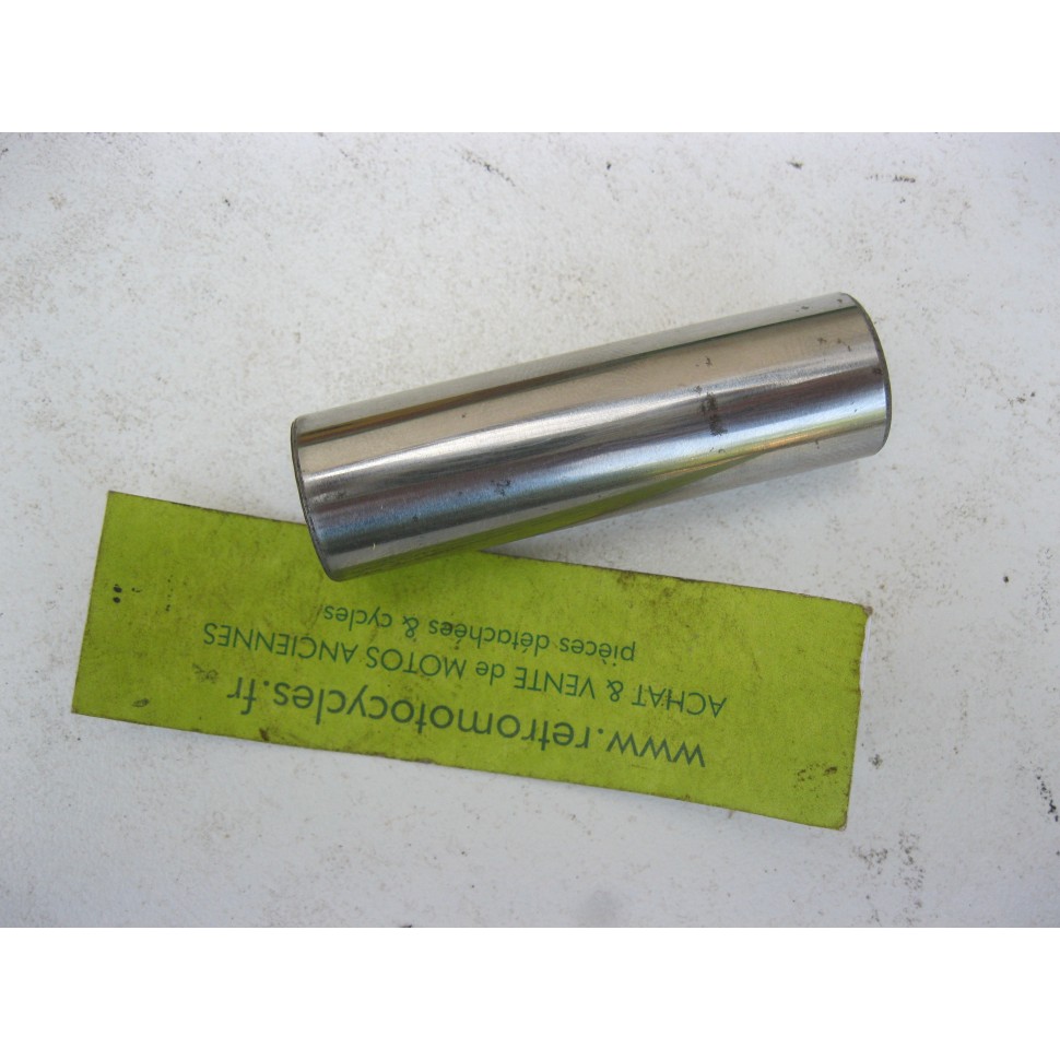 axe de piston Ø 18 mm.