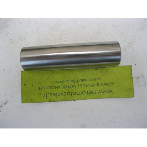 axe de piston Ø 18 mm.