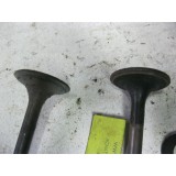 Paire de soupape  PEUGEOT P108.