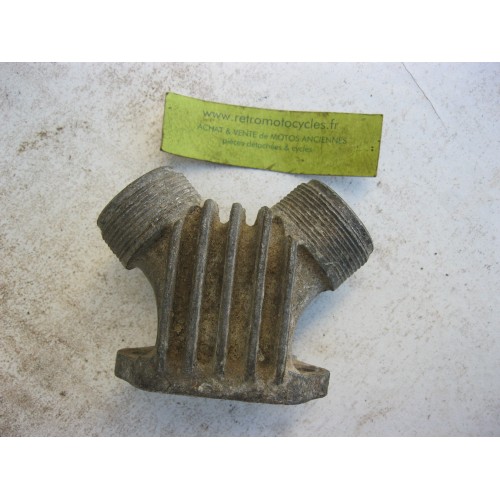 pipe d'échappement