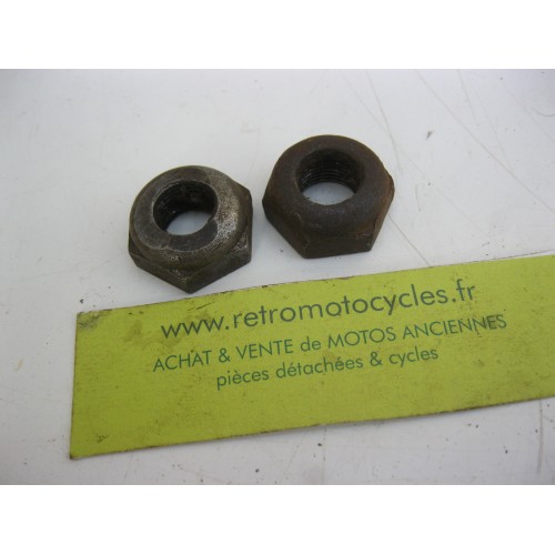 ecrous de repose pieds MOTOBECANE Z57