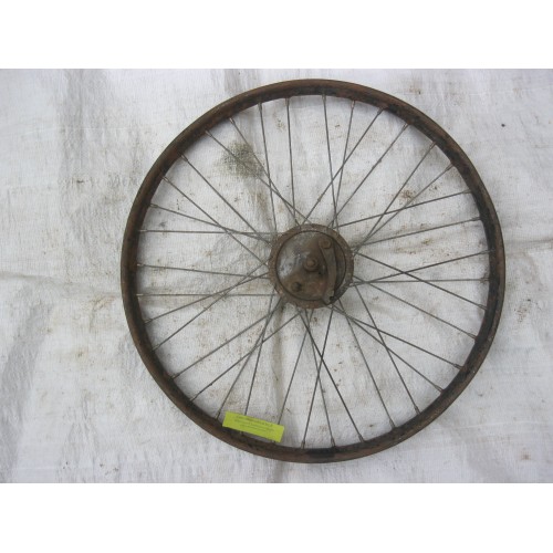 roue avant chapeau de gendarme 600 x 55 C