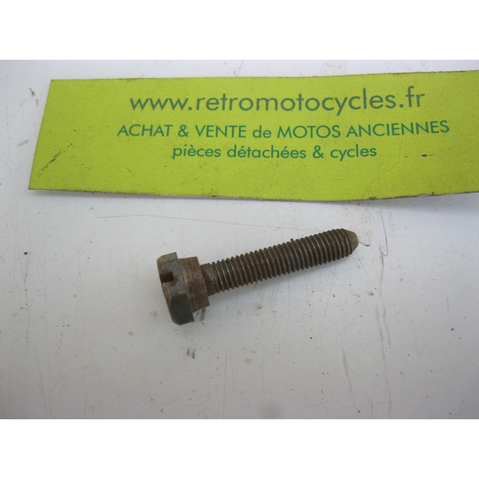 vis d'embrayage. N.O.S.