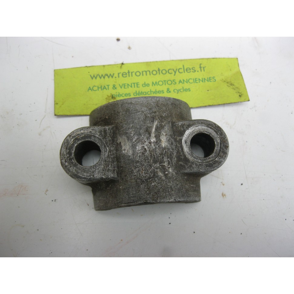 support moteur MOTOBECANE Ø 12