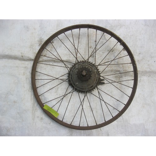 roue arrière PEUGEOT 100 CL2