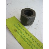 ecrou 14 x 1.25 à gauche