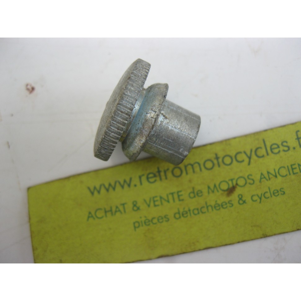 écrou de boite à outils MOTOBECANE. N.O.S.