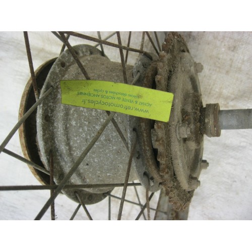 roue arrière "IDEAL" PEUGEOT 175 / 250