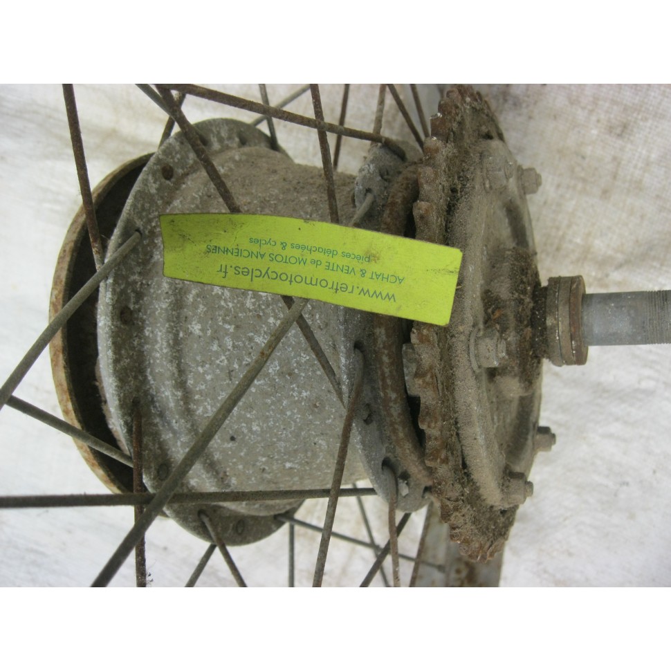 roue arrière "IDEAL" PEUGEOT 175 / 250
