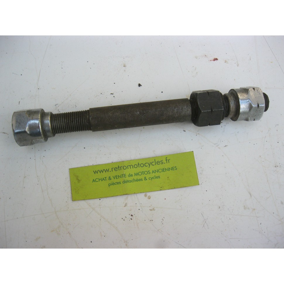 axe Ø 14 x 1.25 à gauche