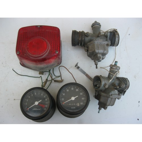 lot de pièces HONDA 250 cb