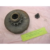 Ecrou d'échappement PEUGEOT 125 / 175