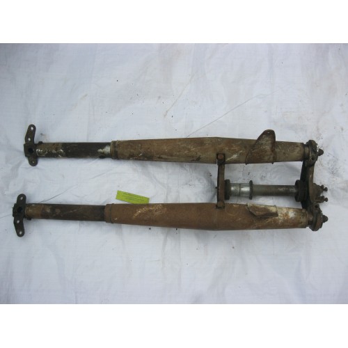 fourche PEUGEOT 125 56TS