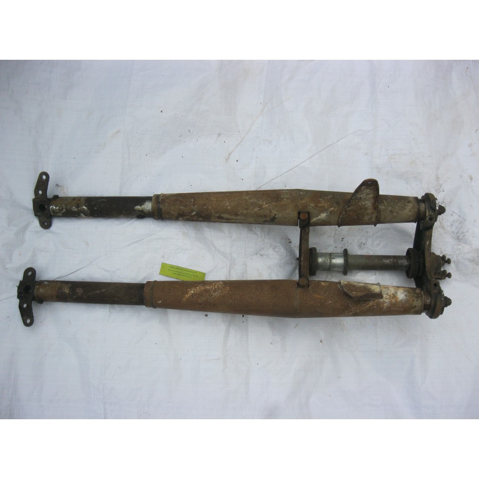 fourche PEUGEOT 125 56TS
