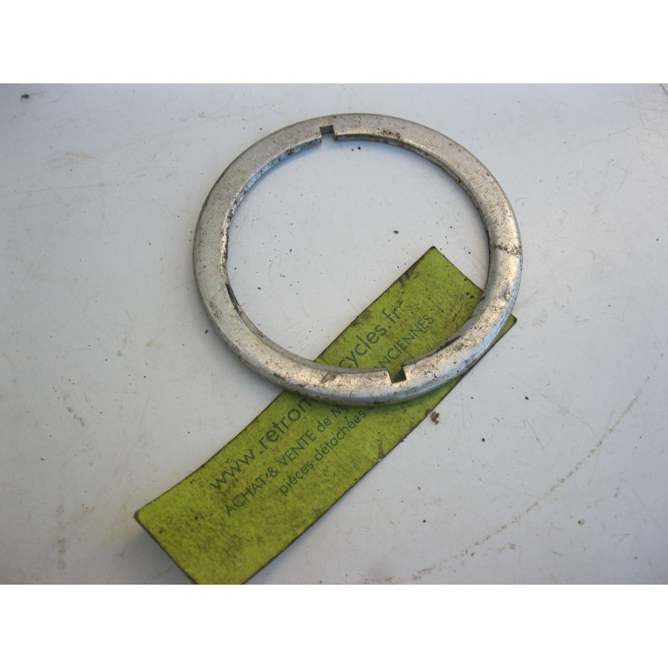 ecrou de réservoir TERROT 100 / 500. N.O.S.