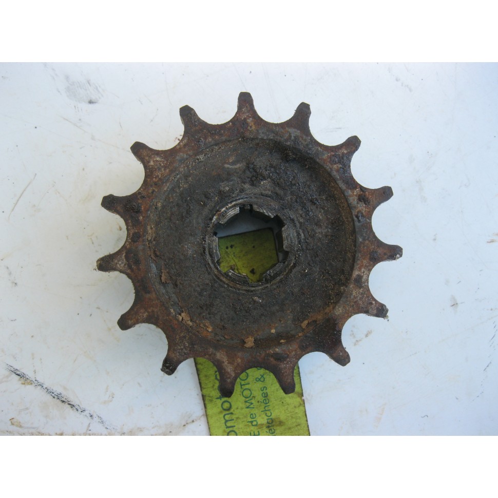 pignon PEUGEOT 125 (4V)