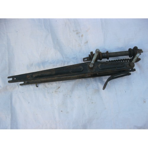 fourche en t&ocirc;le emboutie