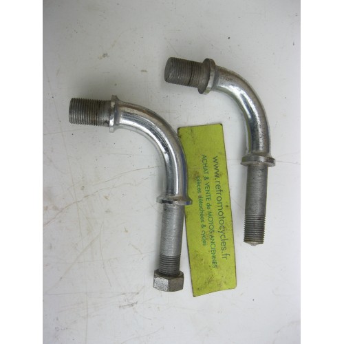 support de guidon MOTOBECANE 125 / 175 . N.O.S.