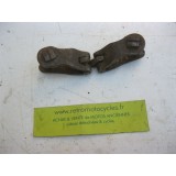 attache rapide et courroie, ancêtre