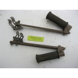 repose pied MOTOBECANE 125 / 175 . N.O.S.