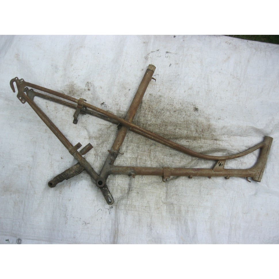 cadre MOTOBECANE AV3