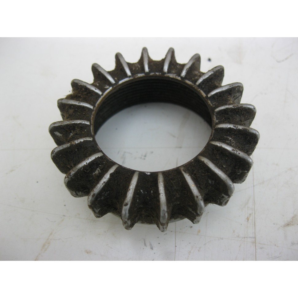 Ecrou d'échappement PEUGEOT 125 / 175