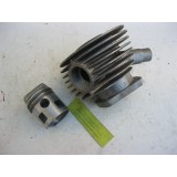 cylindre / piston Poney MOTOBECANE. N.O.S.