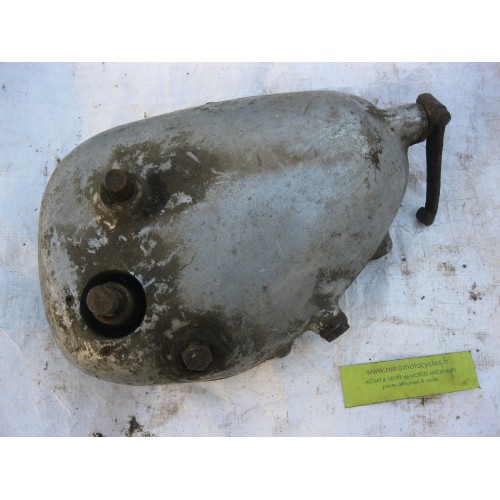 carter moteur PEUGEOT 125( 4 V )