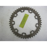 couronne 46 dents. N.O.S.