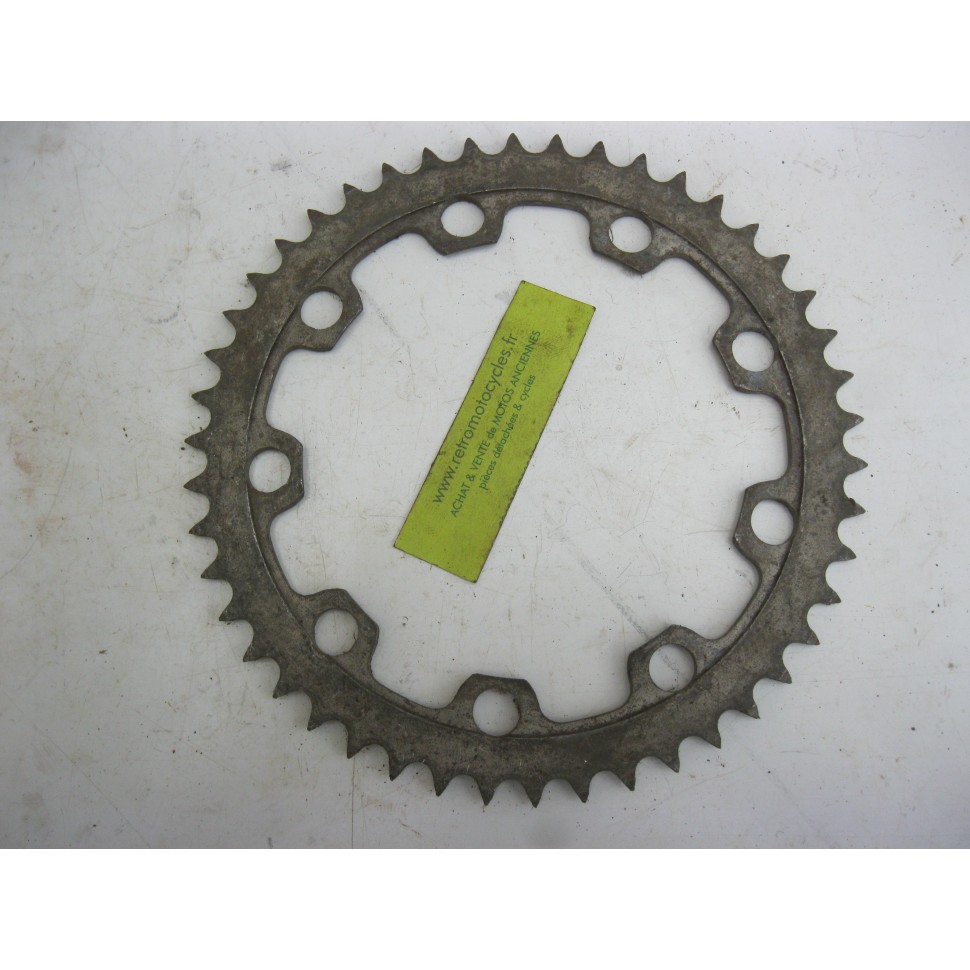 couronne 46 dents. N.O.S.