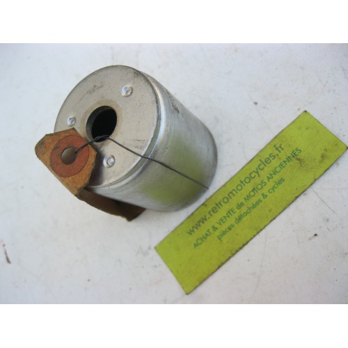 cache ressort PEUGEOT 125. N.O.S.
