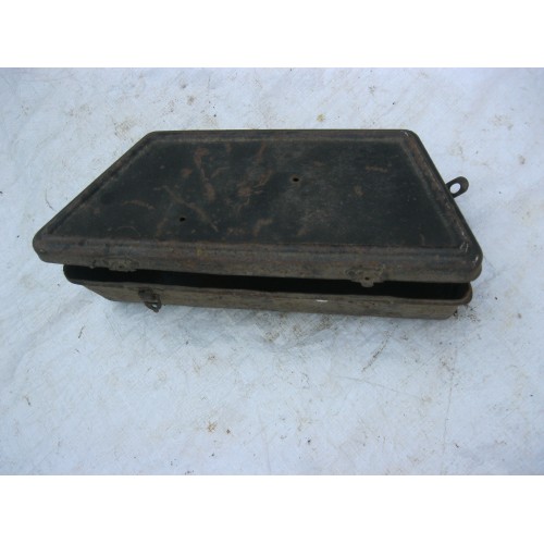 boite à outils  PEUGEOT P109 / P110
