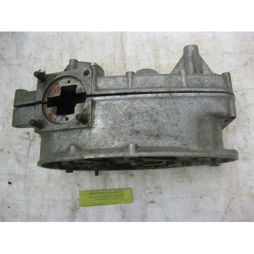 carter de bas moteur PEUGEOT 125 (4V)