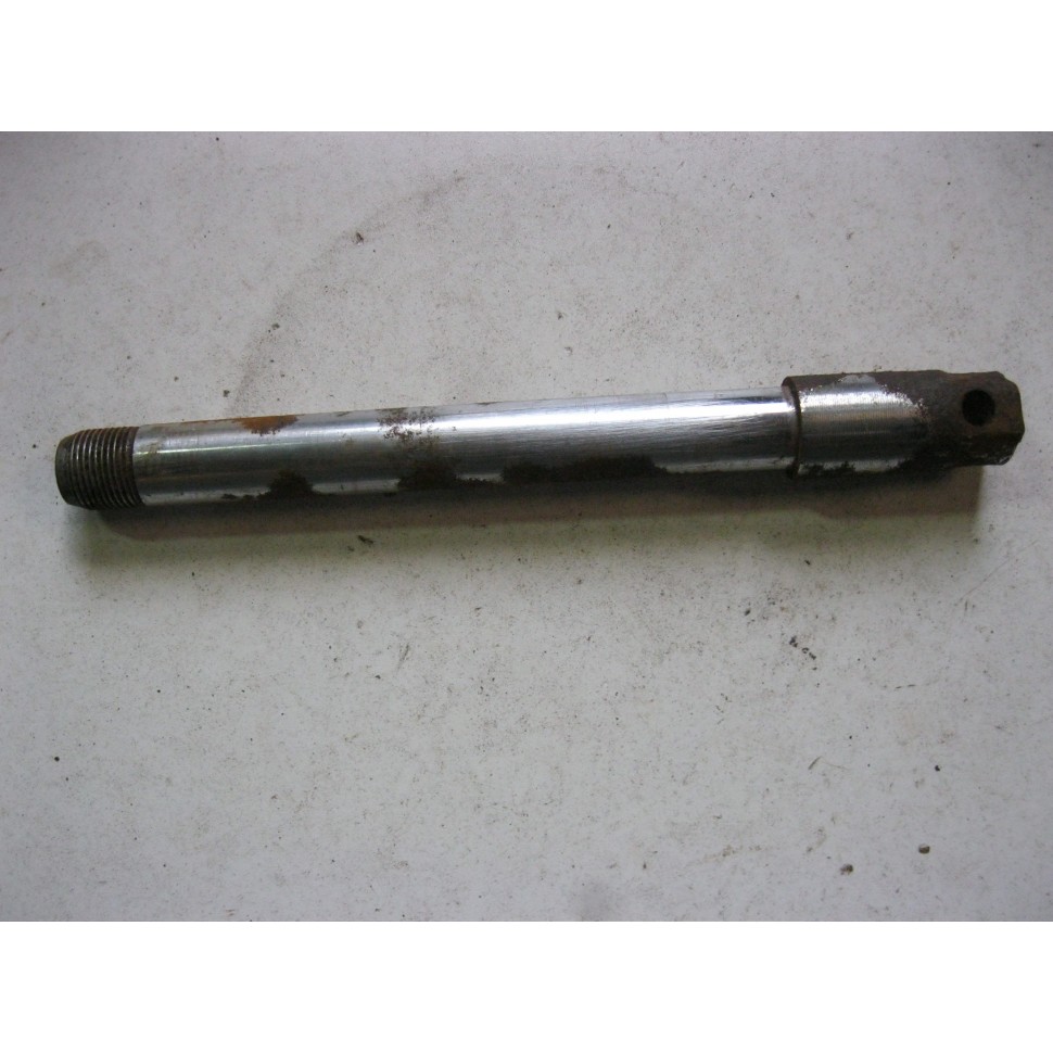 axe de roue avant PUCH 250TF