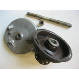 moyeu avant MOTOBECANE 175 Z2C. N.O.S.