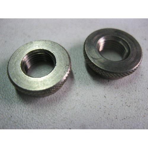 Ecrous de valve. N.O.S.