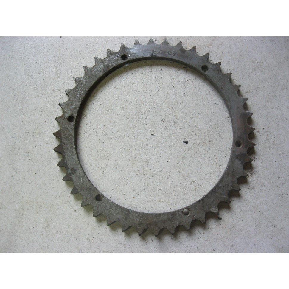 couronne 42 dents. N.O.S.